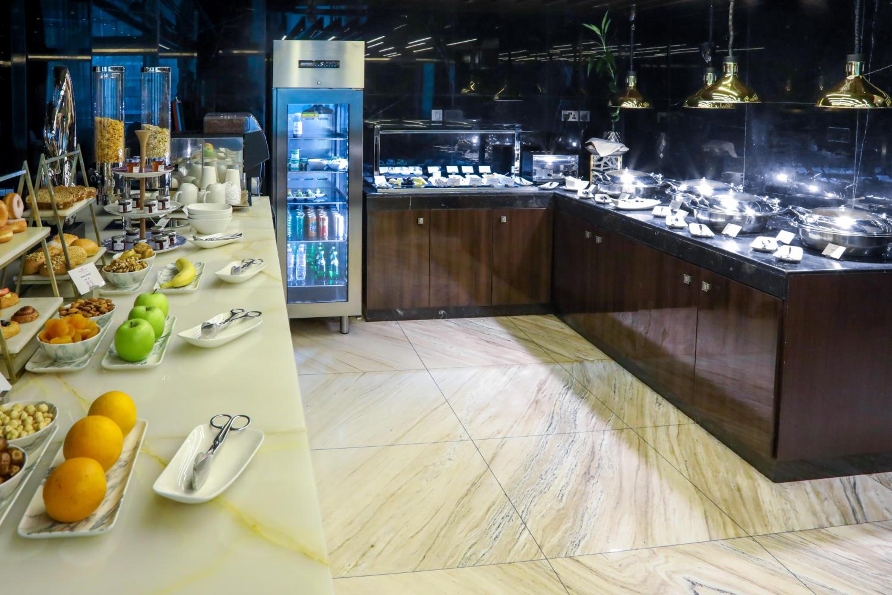 Crowne Plaza Kuwait Al Thuraya City, an IHG Hotel — снимок 15