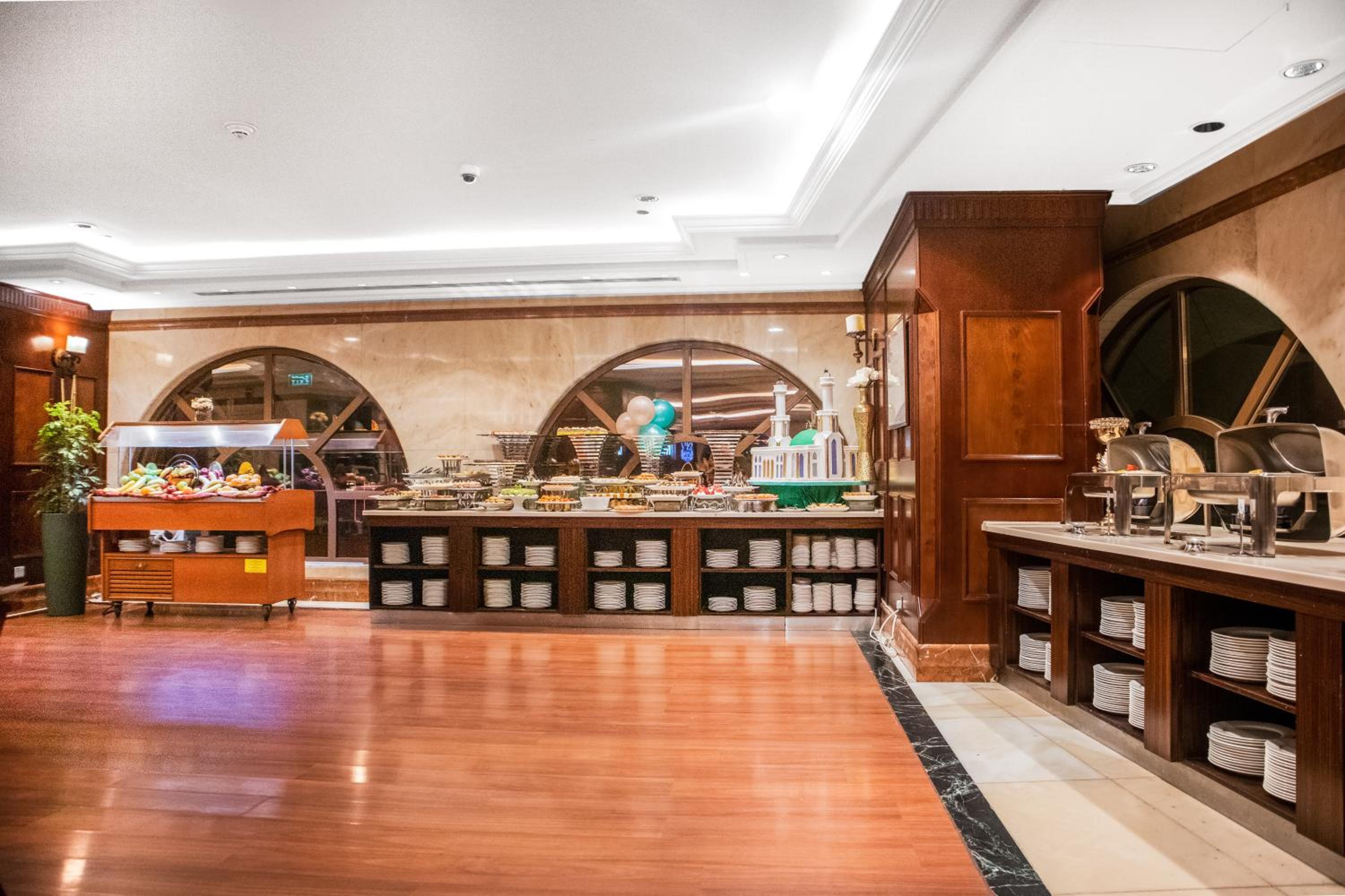 Al Eiman Royal Hotel — снимок 21
