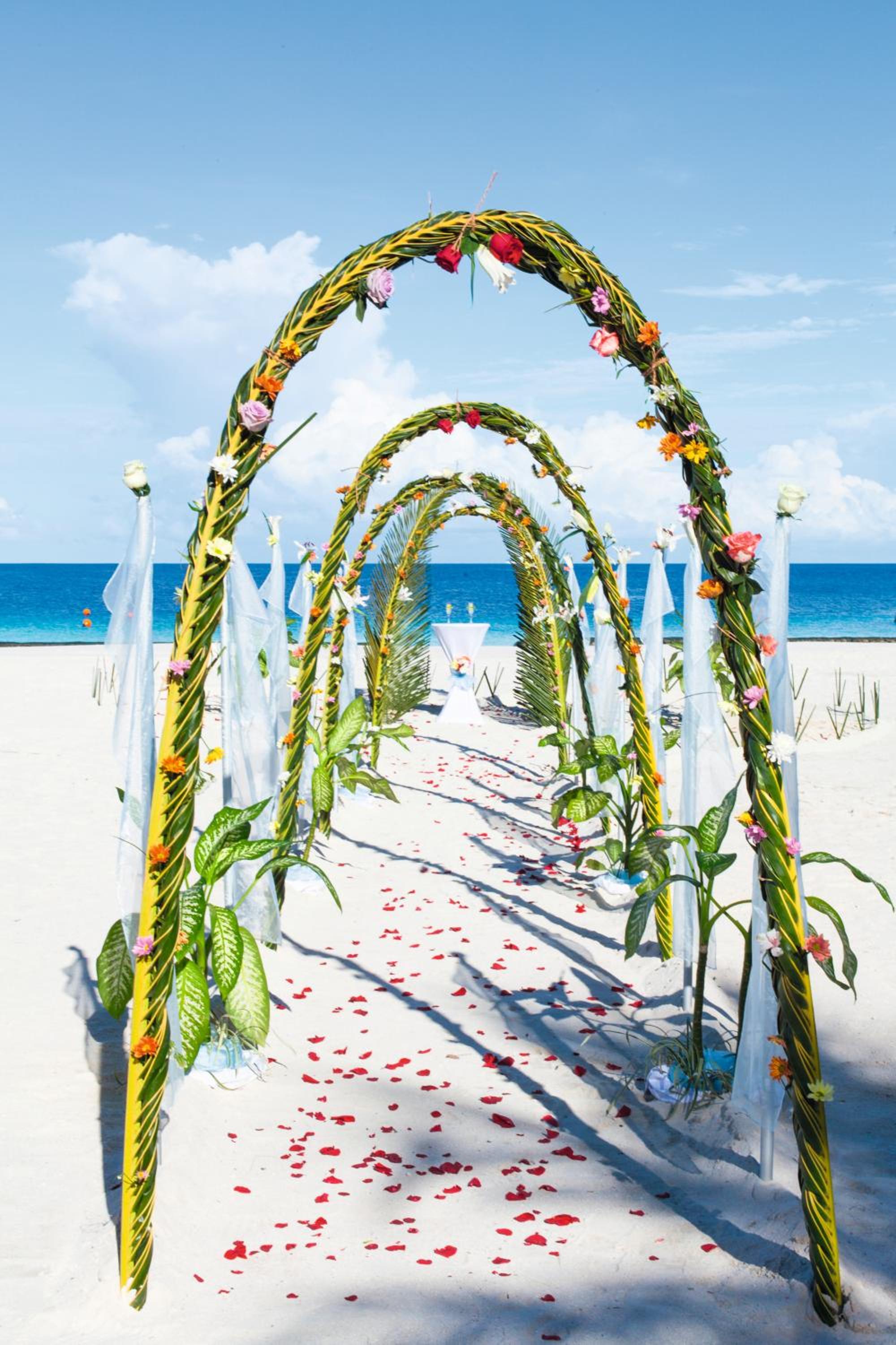 Constance Moofushi Resort — снимок 22