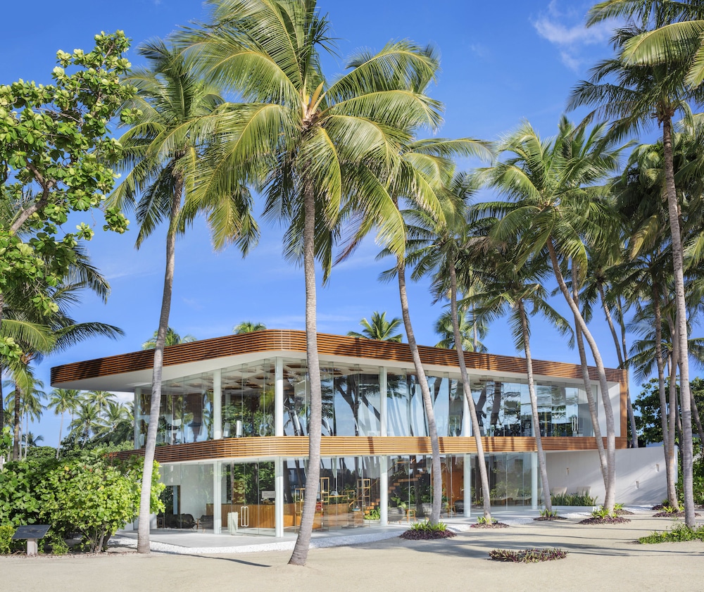 The Westin Maldives Miriandhoo Resort — снимок 12