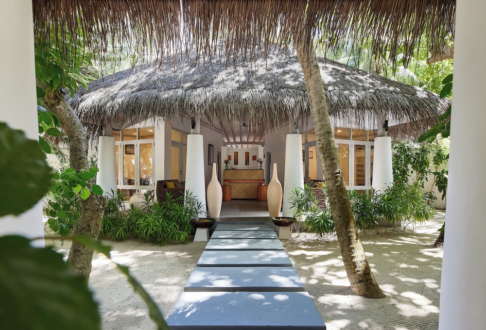 nH Maldives Kuda Rah Resort — снимок 30