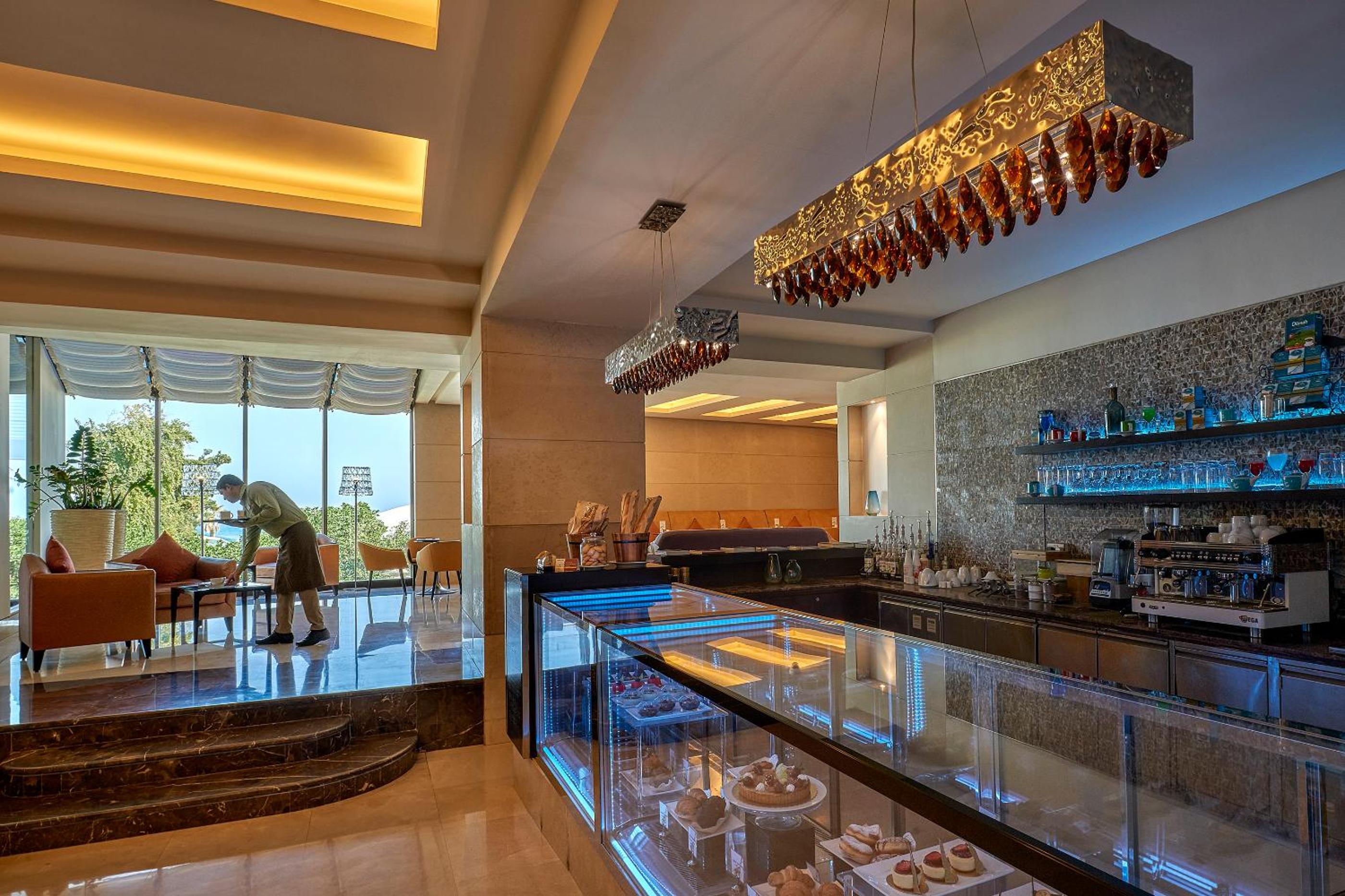 Safir Fintas Kuwait Hotel — снимок 15