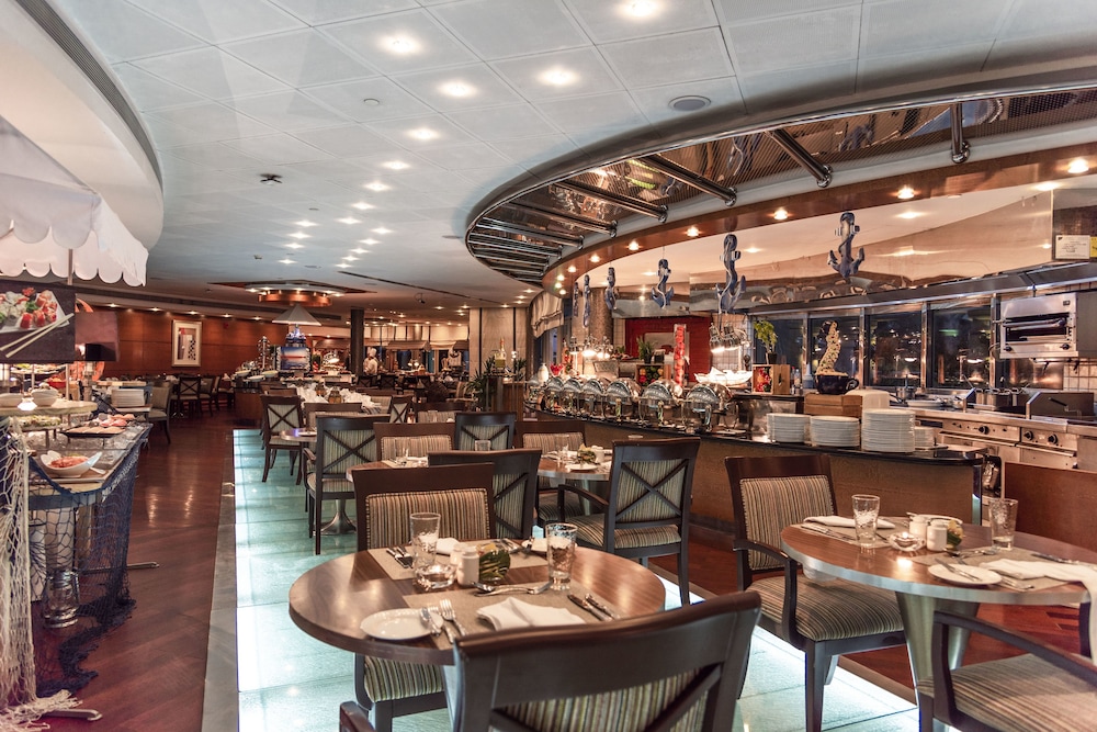 Swissôtel Al Murooj Dubai — снимок 19
