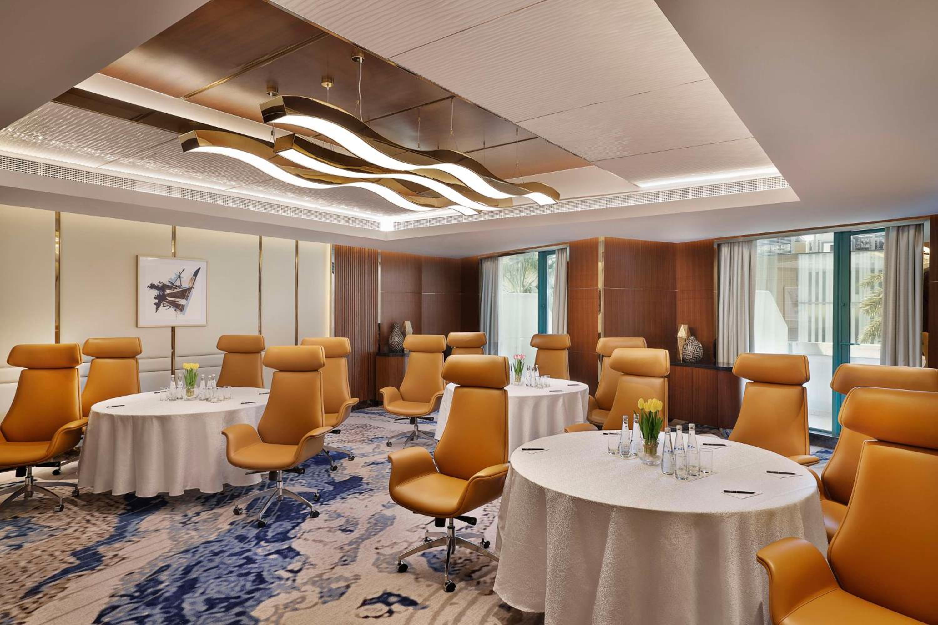 Hilton Dubai Jumeirah — снимок 11
