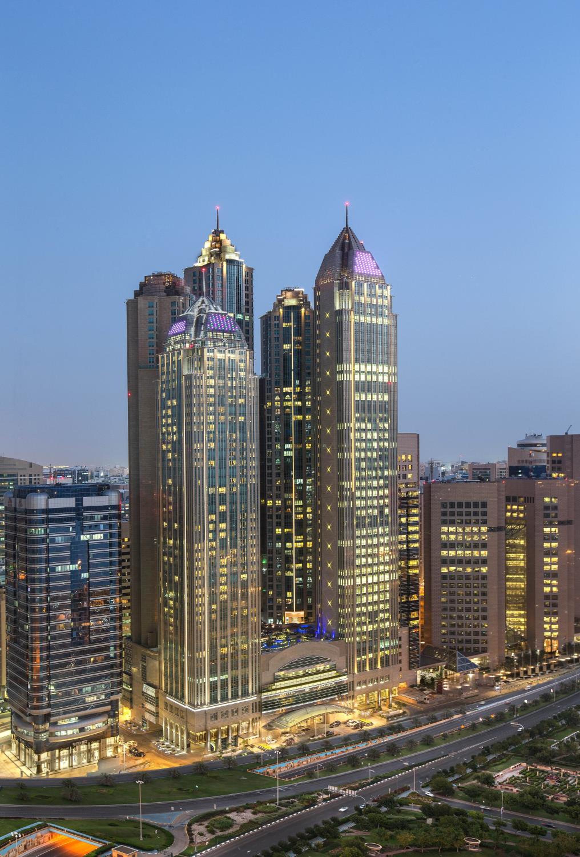 Sofitel Abu Dhabi Corniche — снимок 2