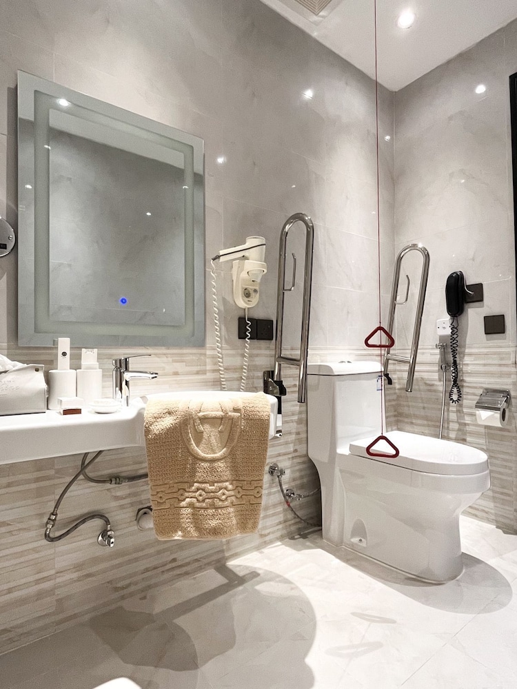 Al Gosaibi Hotel — снимок 11