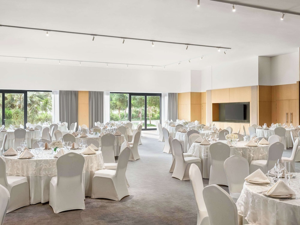 Mövenpick Resort Al Marjan Island — снимок 12