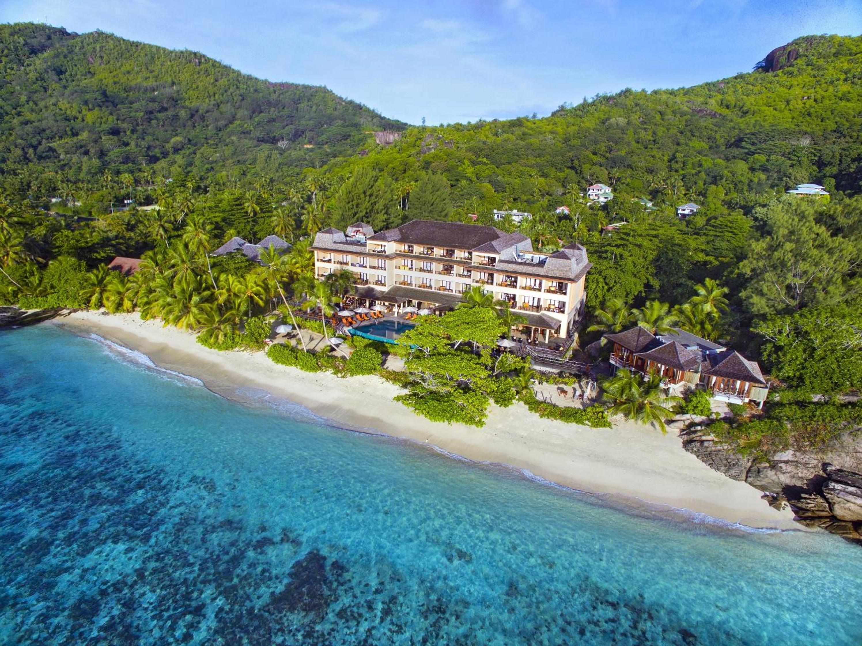 DoubleTree by Hilton Seychelles - Allamanda Resort & Spa — вид курорта