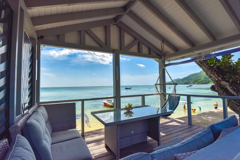 Le Nautique Luxury Beachfront Apartments — снимок 21