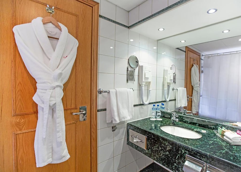 Crowne Plaza Dubai, an IHG Hotel — снимок 16