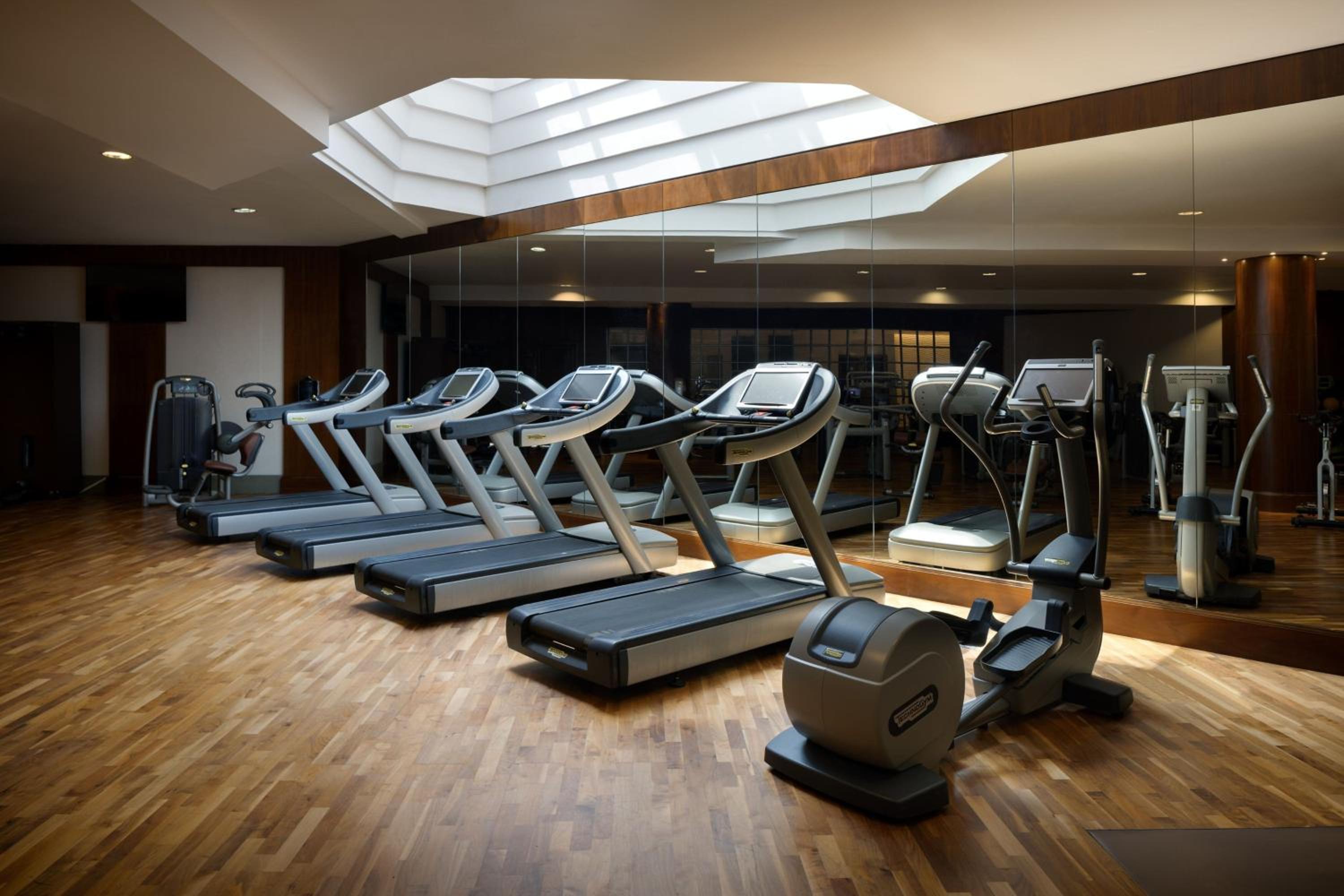 Sheraton Oman Hotel — снимок 20